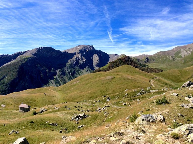 Albane Vars T2 skis aux pieds face aux pistes — Vars, Hautes-Alpes (photo 19)