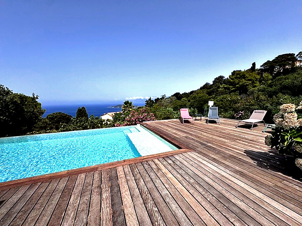 Villa Accelasca piscine à débordement vue mer — Pietrosella, Corse-du-Sud