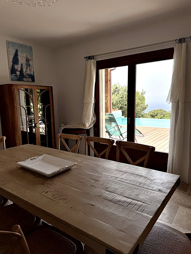Villa Accelasca piscine à débordement vue mer — Pietrosella, Corse-du-Sud (photo 12)